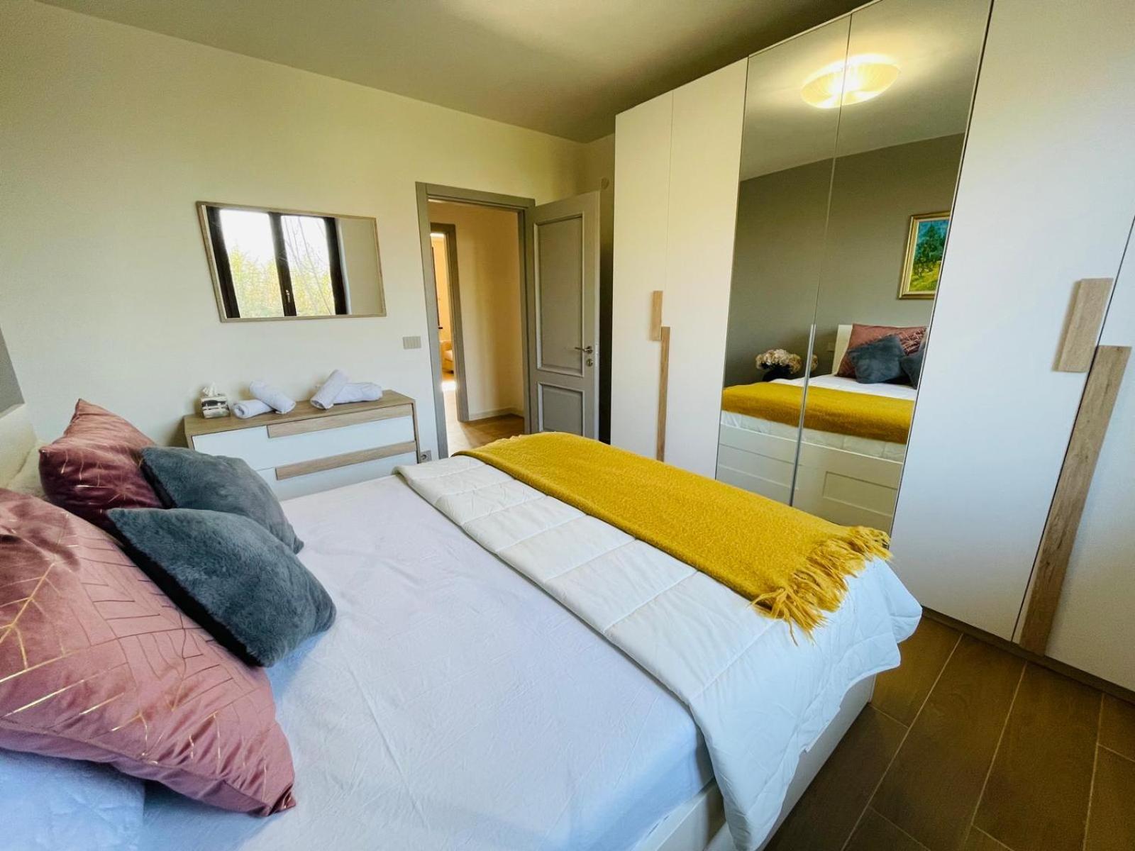 Holiday Flat In Villa San Gregorio With Pool Melazzo المظهر الخارجي الصورة