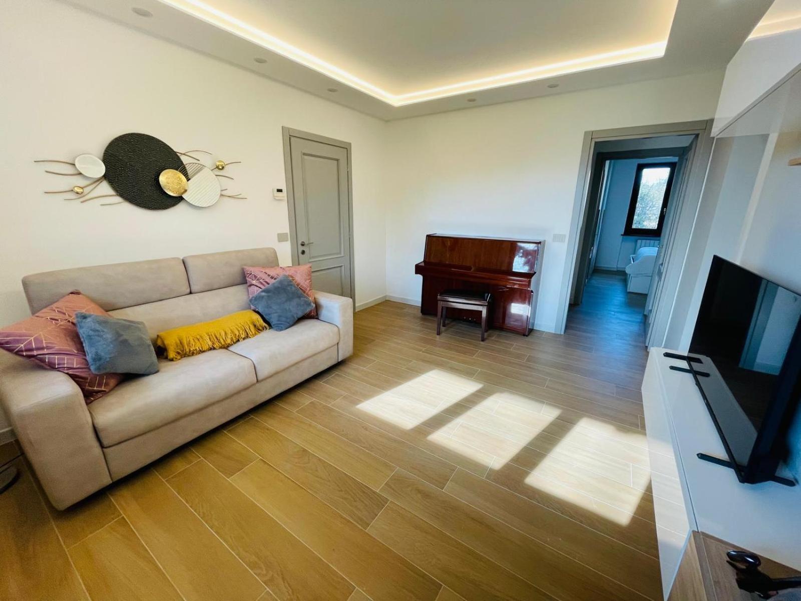 Holiday Flat In Villa San Gregorio With Pool Melazzo المظهر الخارجي الصورة